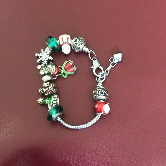 Christmas charm bracelet - Picture 4 of 9